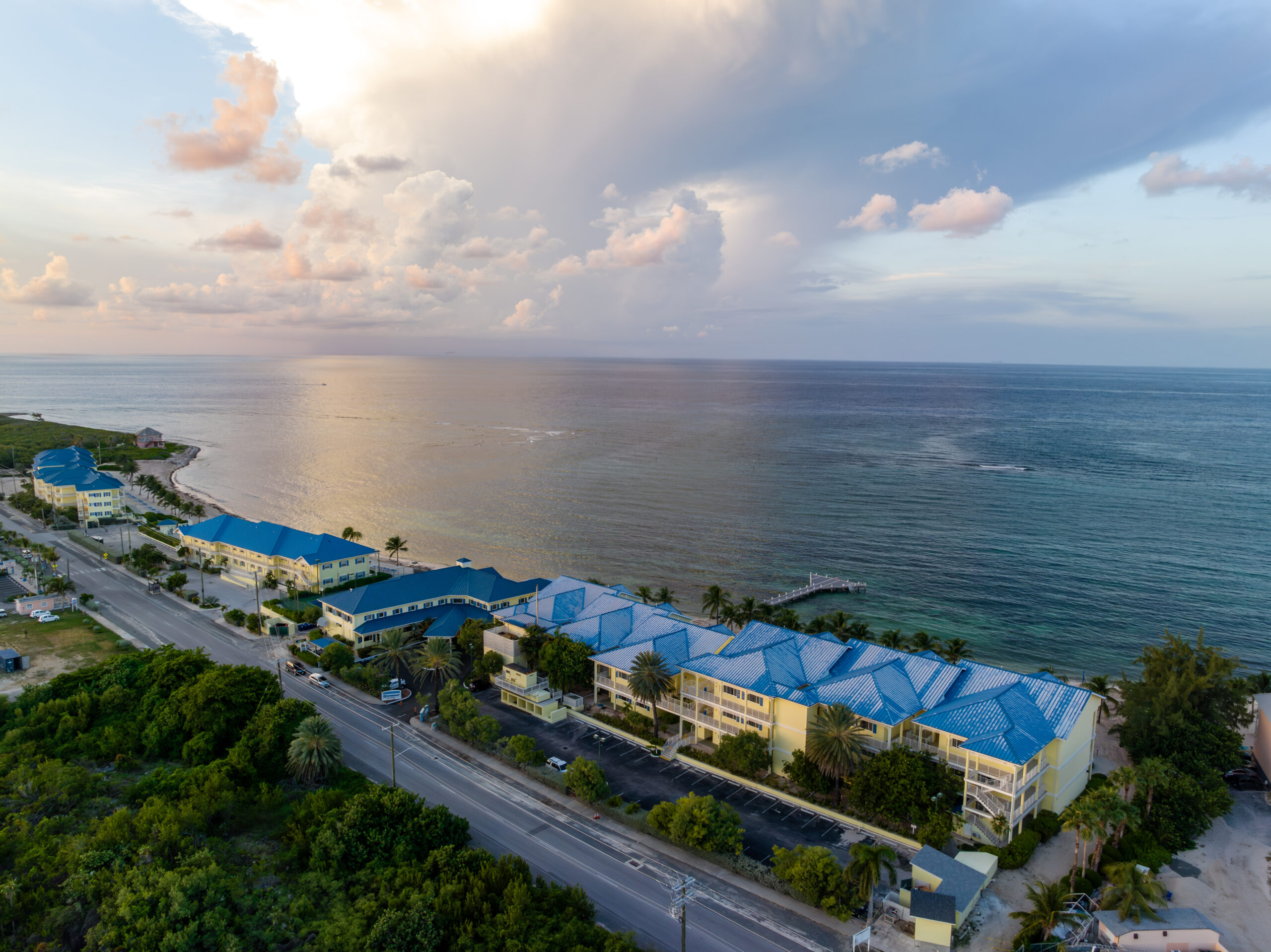 Castaways Cove, East End